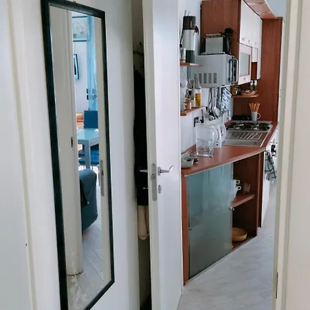 Bilocale Con Giardino, Vista Mare E Parcheggio Privato * San Remo